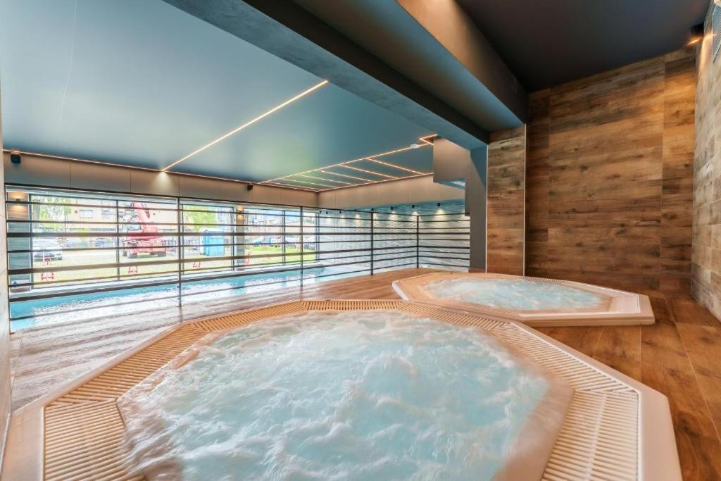 Akces Apartamenty Kasprowicza 20C- Basen, Sauny, Jacuzzi, Silownia W Cenie - Schwimmbad, Saunen, Jacuzzi, Fitnessstudio Im Preis Kolobrzeg Ngoại thất bức ảnh