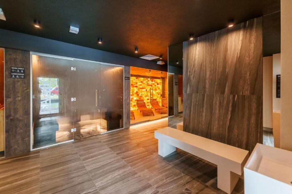 Akces Apartamenty Kasprowicza 20C- Basen, Sauny, Jacuzzi, Silownia W Cenie - Schwimmbad, Saunen, Jacuzzi, Fitnessstudio Im Preis Kolobrzeg Ngoại thất bức ảnh